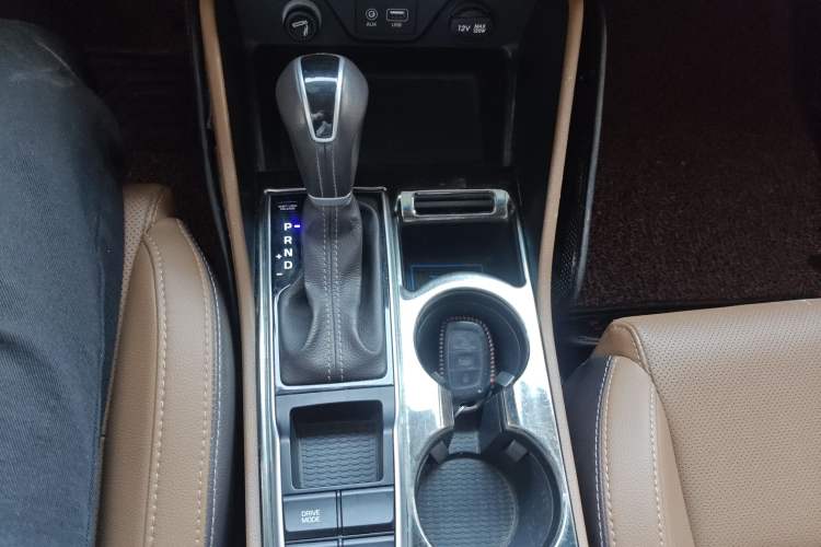 Used Hyundai Tucson 2015 1.6T Dual-Clutch Two-Wheel-Drive Smart Model Gear Lever