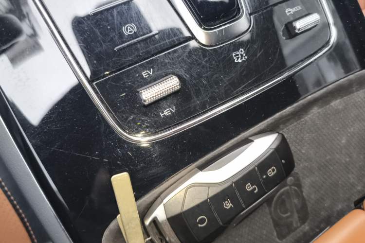 Used BYD Tang New Energy 2021 DM-i 112KM Prestige Model
