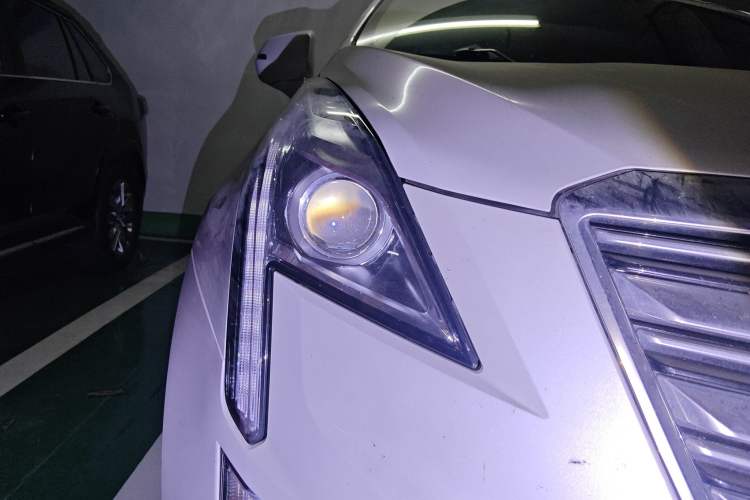 Used Cadillac XT5 2018 25T Luxury Model