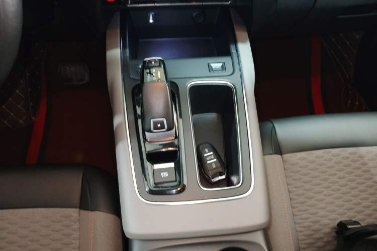 Used Citroen C5 AIRCROSS 2019 350THP Enjoyment Model China V Standard Gear Lever