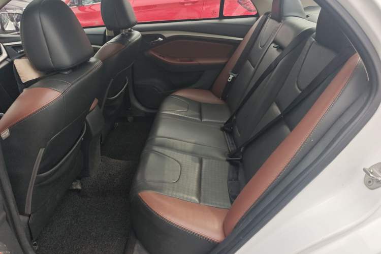 Used BYD G5 2014 1.5TID Automatic Prestige Model