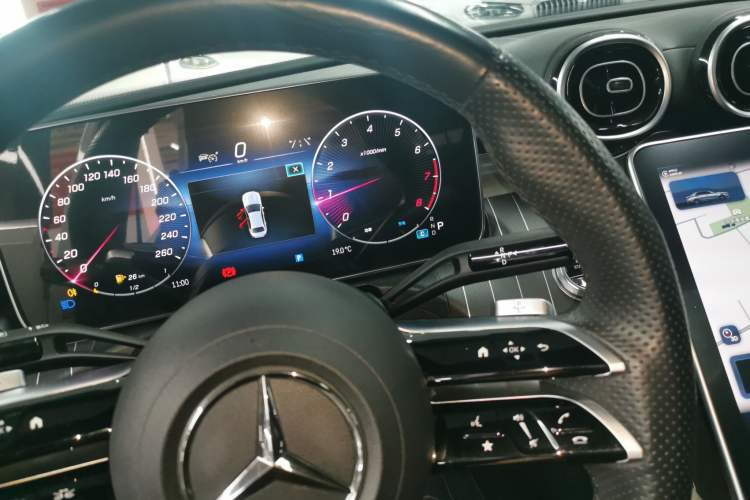 Used Mercedes-Benz C-Class 2023 Revised C 200 L Sport Edition Gear Lever