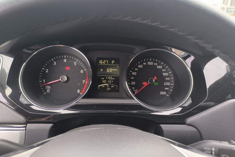 Used Volkswagen Sagitar 2018 1.6L Automatic Comfort Model Instrument Cluster