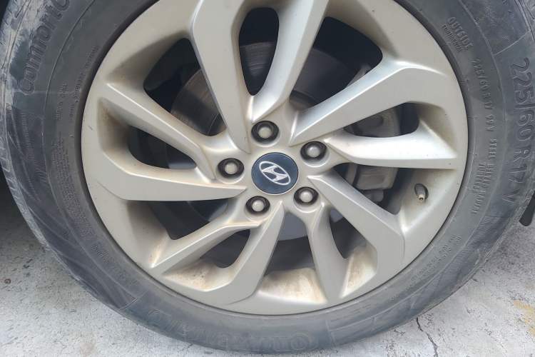 Used Hyundai Tucson 2018 1.6T Dual-Clutch Two-Wheel Drive 15th Anniversary Special Edition
