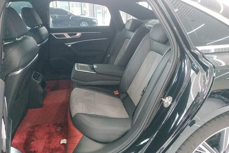 Used Audi A6L 2024 45 TFSI quattro Prestige Dynamic Edition
