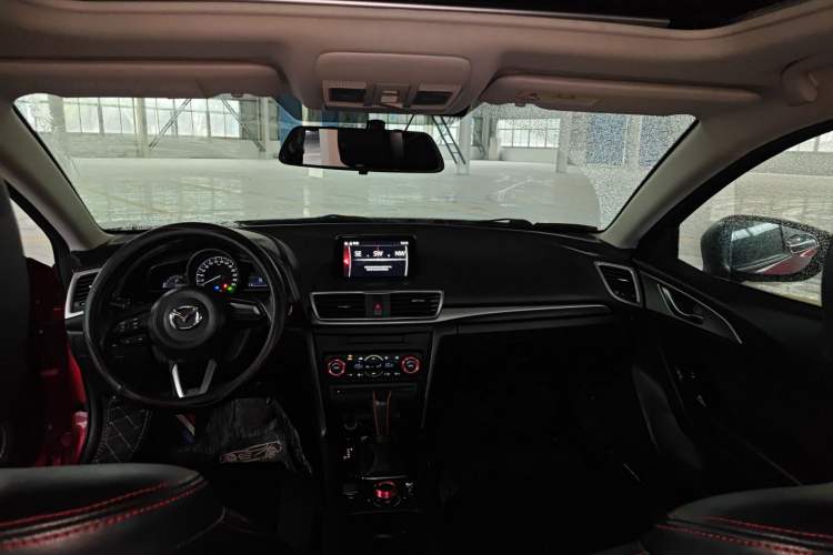 Used Mazda 3 Axela 2017 Sedan 1.5L Automatic Luxury Model Emission Standard China V