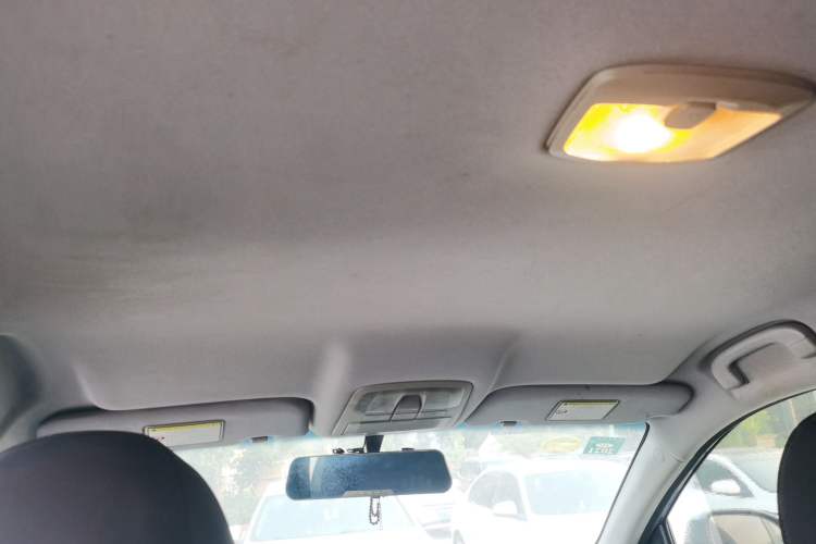 Used SsangYong Korando 2014 2.0L Gasoline Two-Wheel Drive Manual Comfort Navigation Edition
