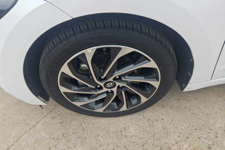 Used Hyundai Elantra (6th Generation / Lingdong) 2019 1.4T Dual-Clutch Xuan Dong · Dynamic Model