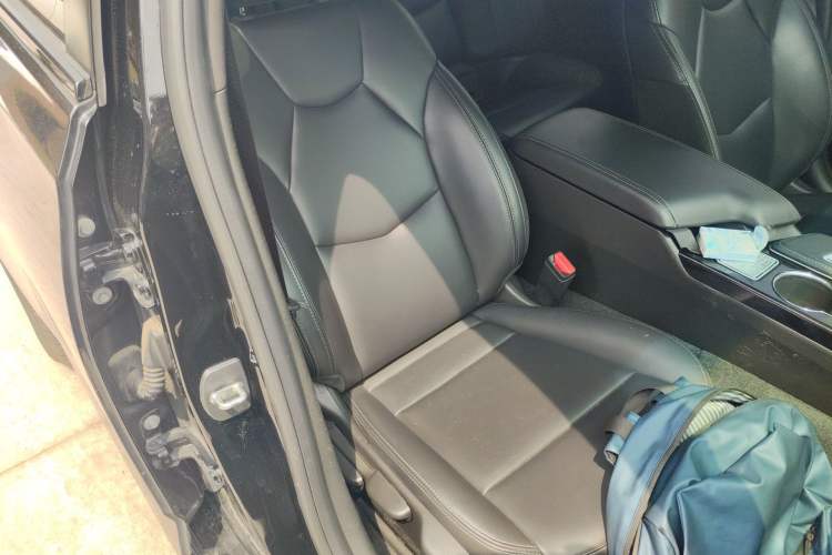 Used Cadillac CT4 2020 28T Fashion Edition Right Front Seat