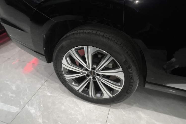 Used EXEED Lanyue 2024 International Version 400T Four-Wheel Drive StarRui 7-Seater
