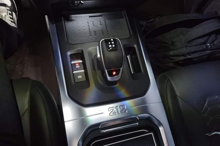 Used 212 T01 2024 2.0T Explorer Gear Lever