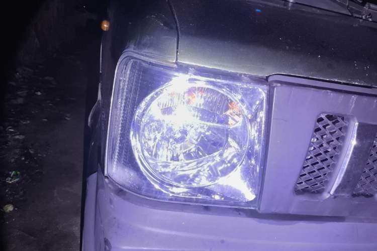 Used Dongfeng Xiaokang V27 2011 1.0L Standard Version BG10-01 Right Front Headlight