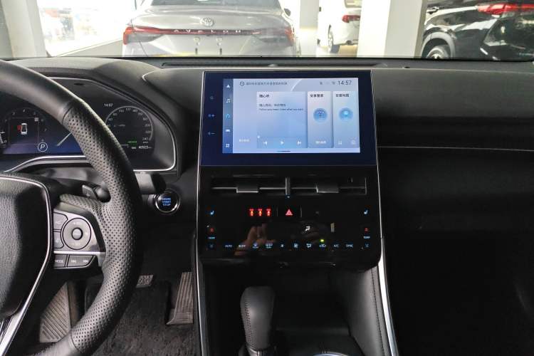 Used Toyota Avalon 2022 2.5L Touring Premium Edition Audio And AC Panel