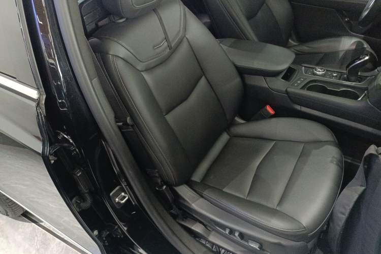 Used Cadillac XT5 2021 28T Four-Wheel Drive Luxury Version