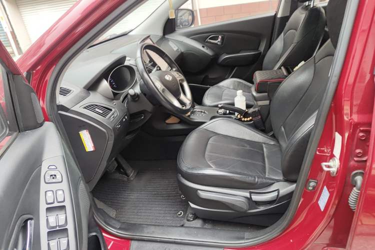 Used Hyundai ix35 2015 2.0L Automatic 2WD Smart Version China V Standard Left Front Seat