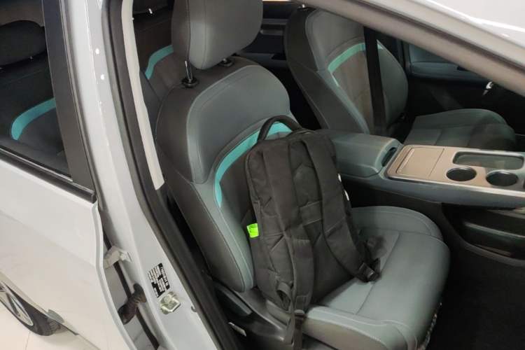 Used AION Y 2023 Younger Right Front Seat