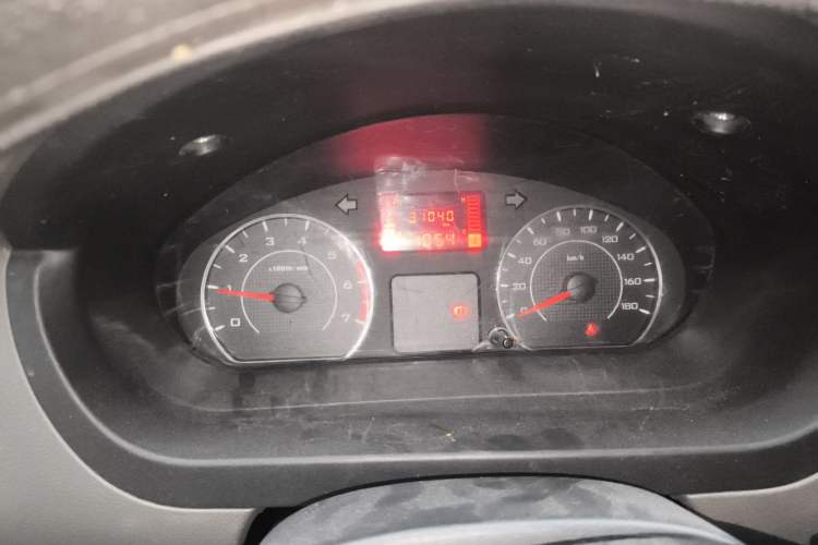 Used Wuling Rongguang V 2018 1.5L Practical Version Instrument Cluster