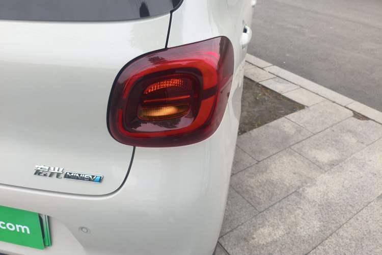 Used Wuling Hongguang MINIEV 2025 Four-Door Version Advanced Edition
