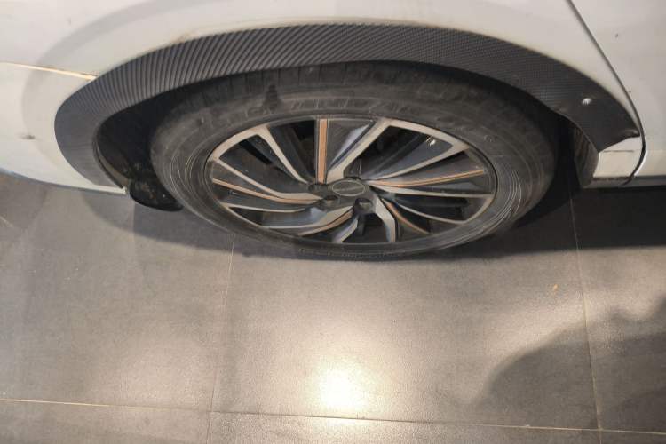 Used FORTHING Yacht 2022 1.5T DCT Lan Yue Edition Exterior 5