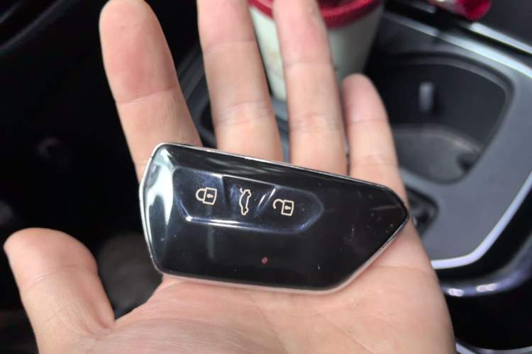 Used Volkswagen ID.4 CROZZ 2021 Long-Range Lite PRO Two-Wheel Drive Version Vehicle Key