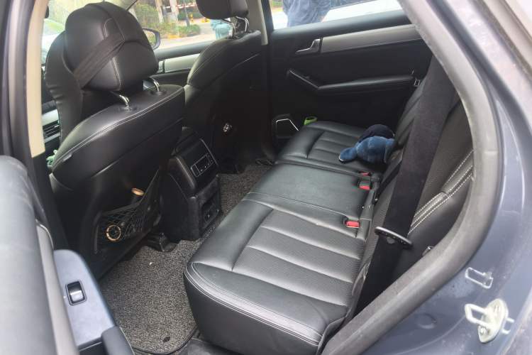 Used BYD Tang 2019 2.0T Automatic SmartConnect Luxury 7-Seater China VI Standard
