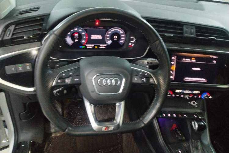 Used Audi Q3 Sportback 2020 40 TFSI Fashion Model
