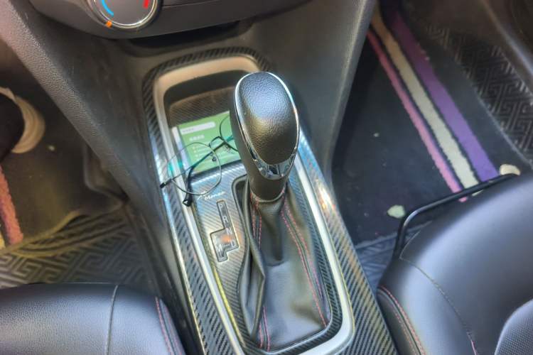 Used Chevrolet Monza 2019 RS 330T Automatic Comfort Edition China VI Standard Gear Lever