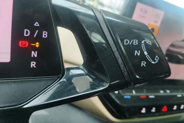 Used Volkswagen ID.4 X 2022 Pure Smart Edition Gear Lever