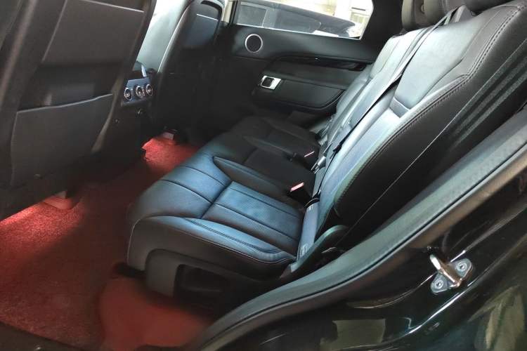 Used Land Rover Discovery 2020 3.0 SC V6 SE