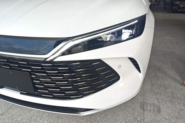 Used BYD Qin L 2025 DM-i Smart Drive 80KM Leading Model Left Front Headlight