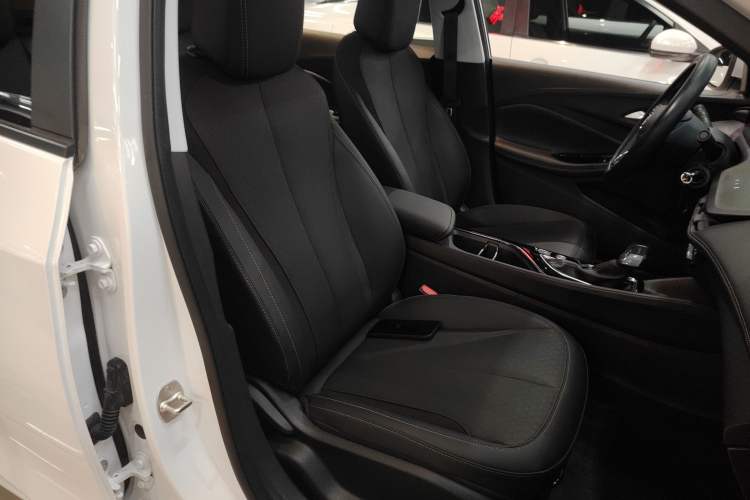 Used Buick Verano 2023 Pro Enjoyment Edition Right Front Seat