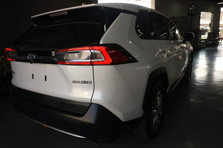 Used Toyota Wildlander 2021 2.0L CVT Two-Wheel Drive Luxury Edition
