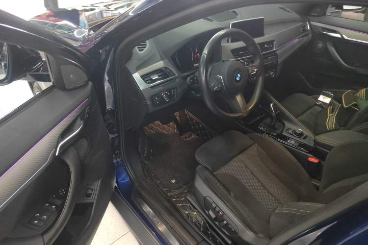 Used BMW X2 2019 sDrive25i Luxury Model with M Off-Road Package China VI Emission Standard
