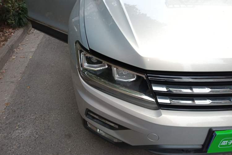 Used Volkswagen Tiguan L 2019 330TSI Automatic Two-Wheel Drive Smart Luxury Version China VI Standard