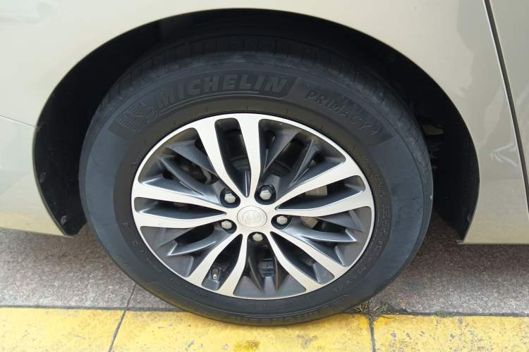 Used Buick GL8 2020 ES Land Cruiser 653T Comfort Edition