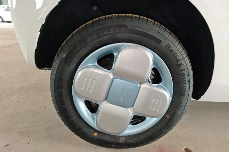 Used Geely Galaxy Panda 2024 Panda Mini 200km Endurance Bear Right Rear Wheel Hub