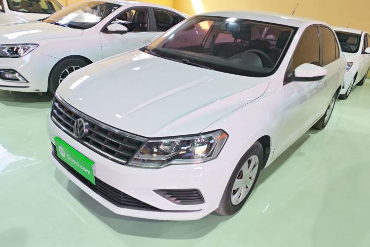 Used Volkswagen Jetta 2017 1.4L Manual Fashion Edition