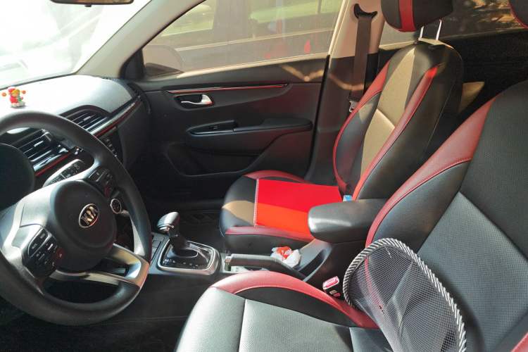 Used Kia KX Cross 2017 1.4L AT GLS