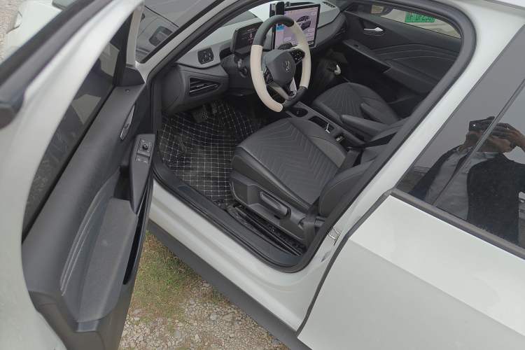 Used Volkswagen ID.3 2025 Smart Version Pure & Intelligent Enjoyment Edition Driver Seat