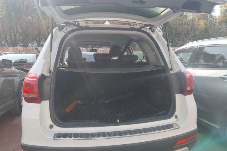 Used Haval H6 2015 Sport Edition 1.5T Automatic Two-Wheel Drive Luxury Model