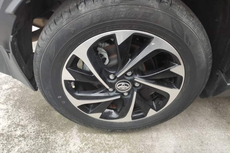 Used Toyota IZOA 2018 2.0L Yichi Version China VI Standard