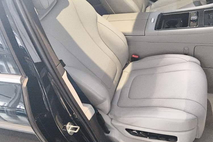 Used Hima AITO M9 2024 Range-Extended Ultra Version 42 kWh 6-Seater Model