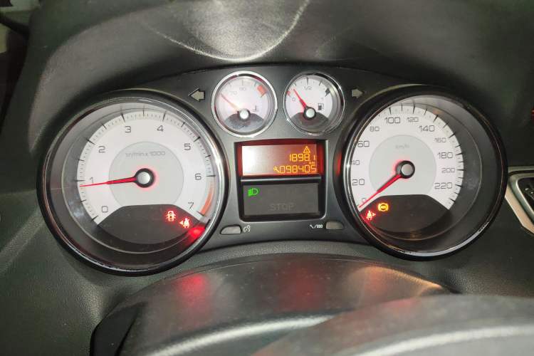 Used Peugeot 308 2014 Enjoy Edition Classic 1.6L Manual YouShang Model
