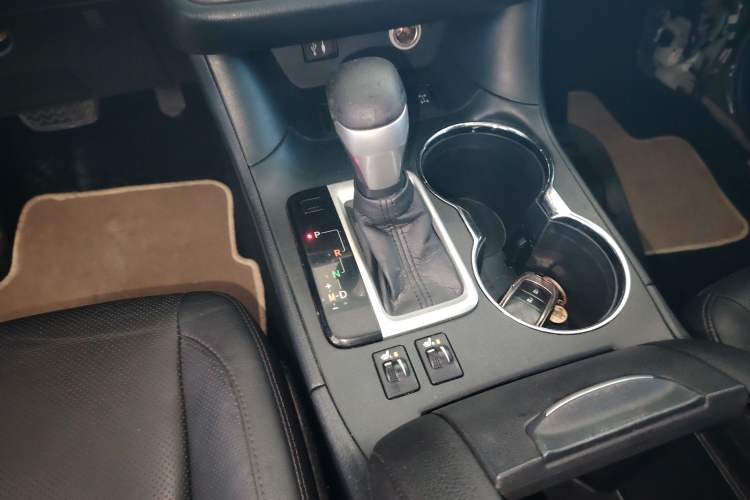 Used Toyota Highlander 2015 2.0T Four-Wheel Drive Luxury Edition 7-Seater