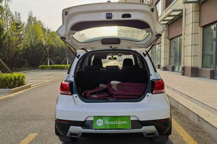 Used Haval H1 2017 Red-Label 1.5L AMT Comfort Model Trunk