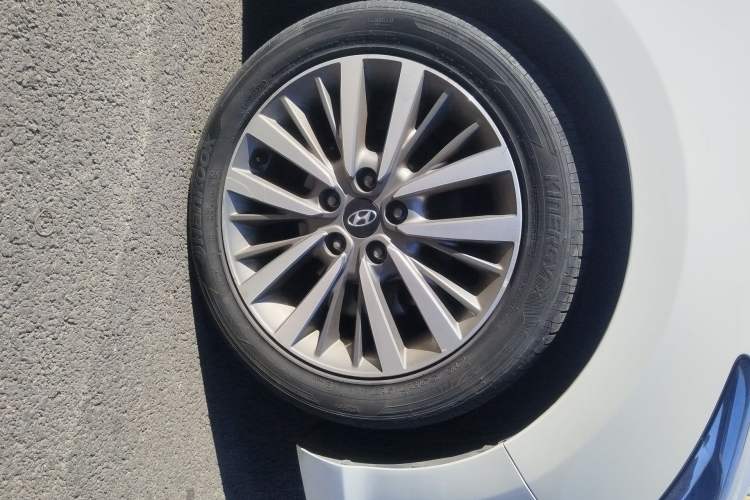 Used Hyundai Mistra 2019 1.8L Automatic Smart GLS Commemorative Model China VI Standard