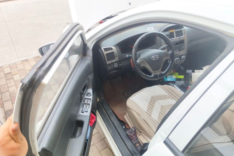 Used Kia Cerato 2012 1.6L MT GL Driver Seat