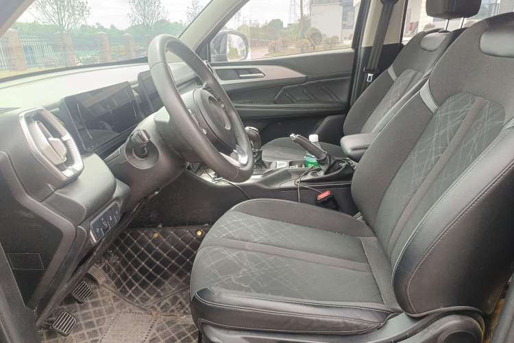 Used Great Wall King Kong Poer 2023 2.0T Manual Diesel Two-Wheel Drive Elite Version Long Bed Flatbed – GW4D20M
