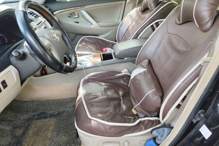 Used Toyota Camry 2010 200G Classic Edition
