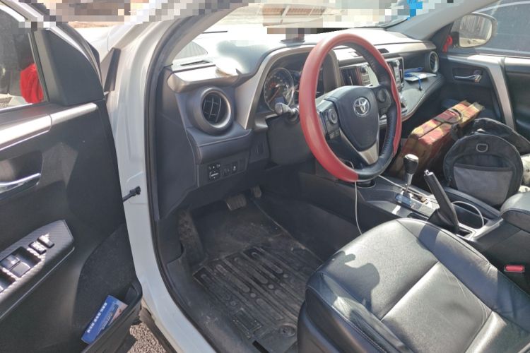 Used Toyota RAV4 2015 2.0L CVT Four-Wheel Drive New Edition